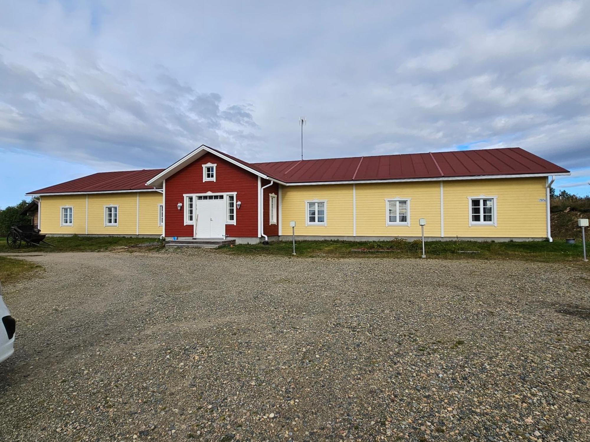 Kierinki Village Majatalo Exterior photo